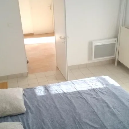 House With 3 Bedrooms In With Enclosed Garden And Wifi Dom wakacyjny Blaye